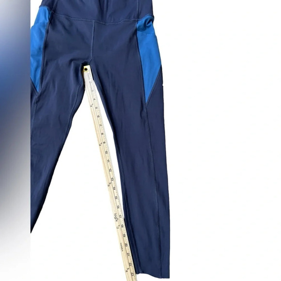 Peloton | Essential Tulip Hem Leggings, Size Medium - Picture 7 of 7